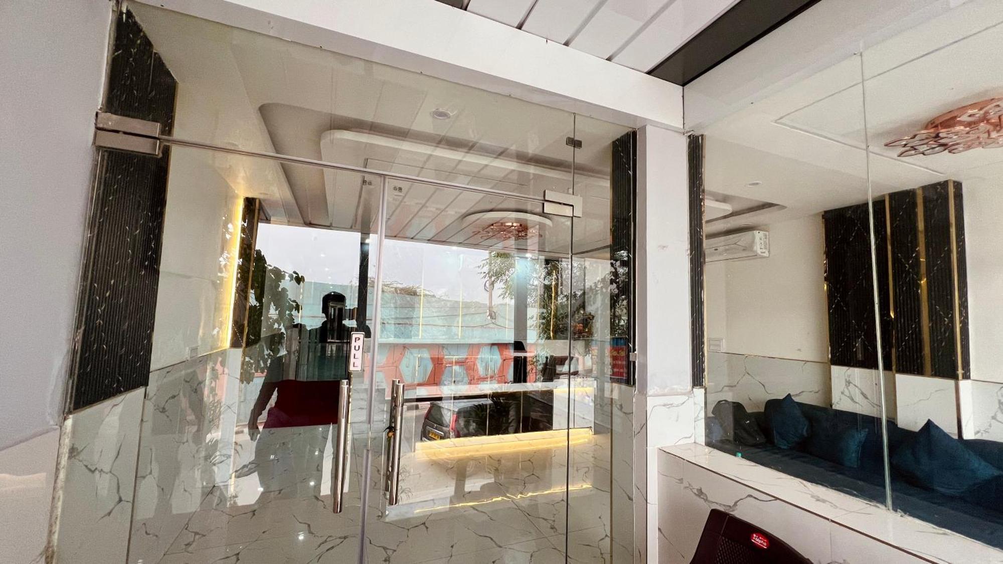 Aerovilla By Jmd Group New Delhi Buitenkant foto